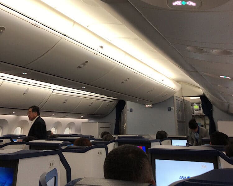 ビジネスクラス風景