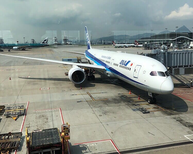 香港国際空港のB789