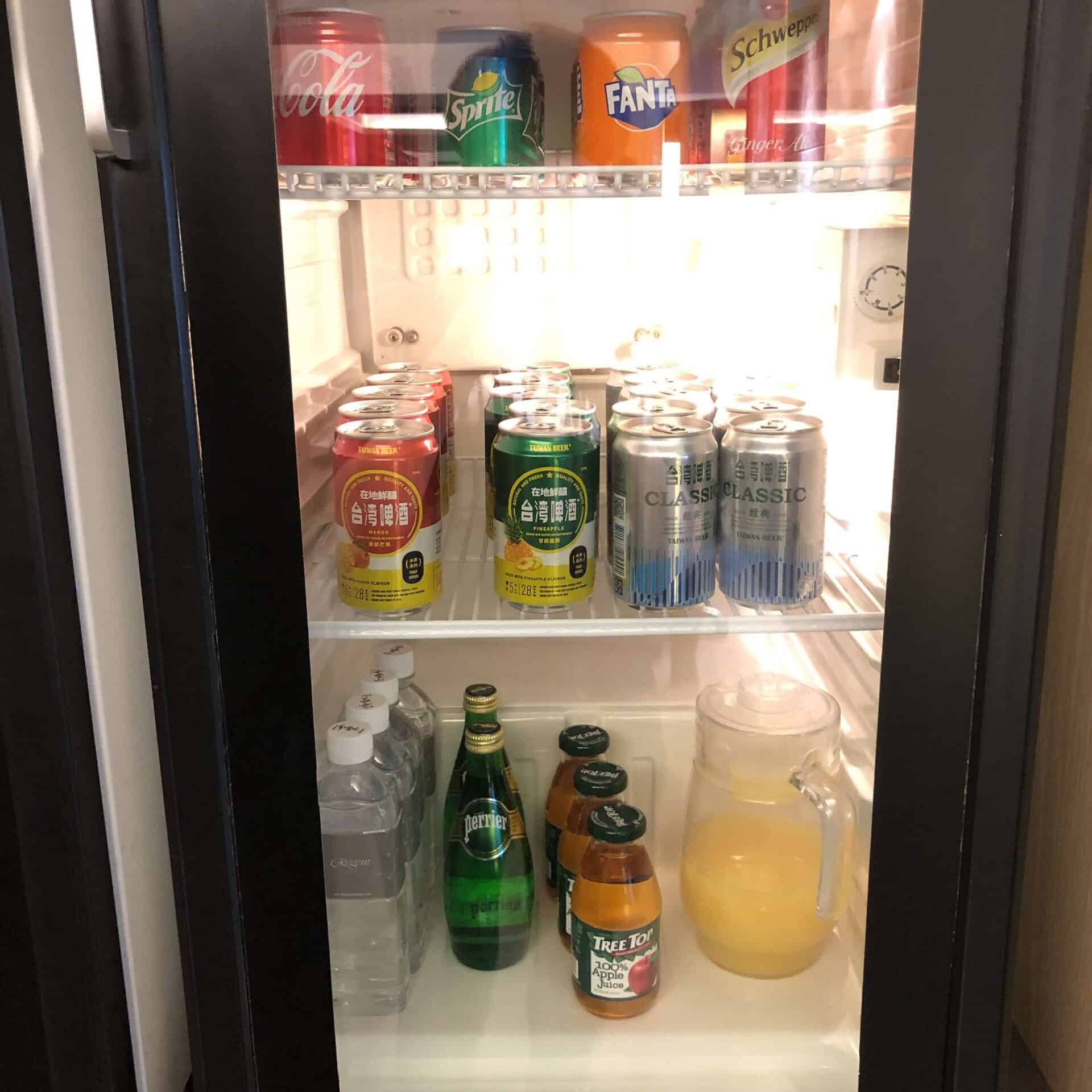 様々な種類のソフトドリンク