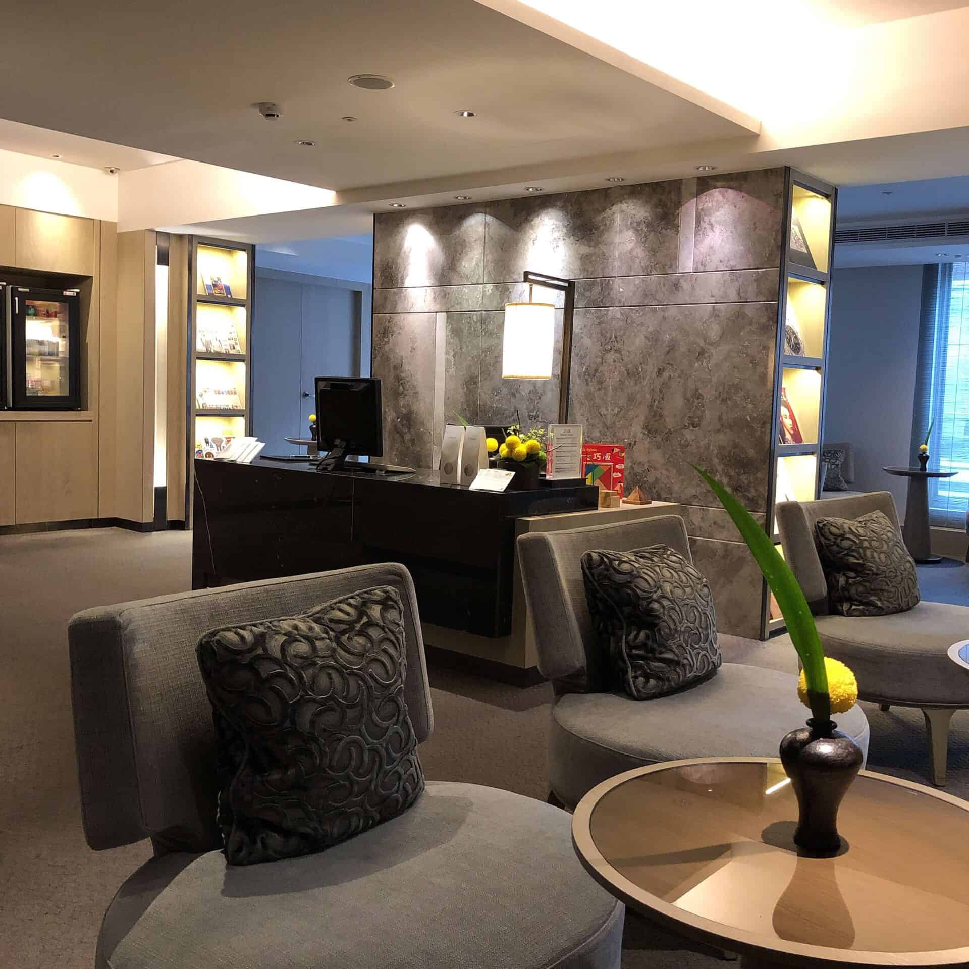 ラウンジの内観