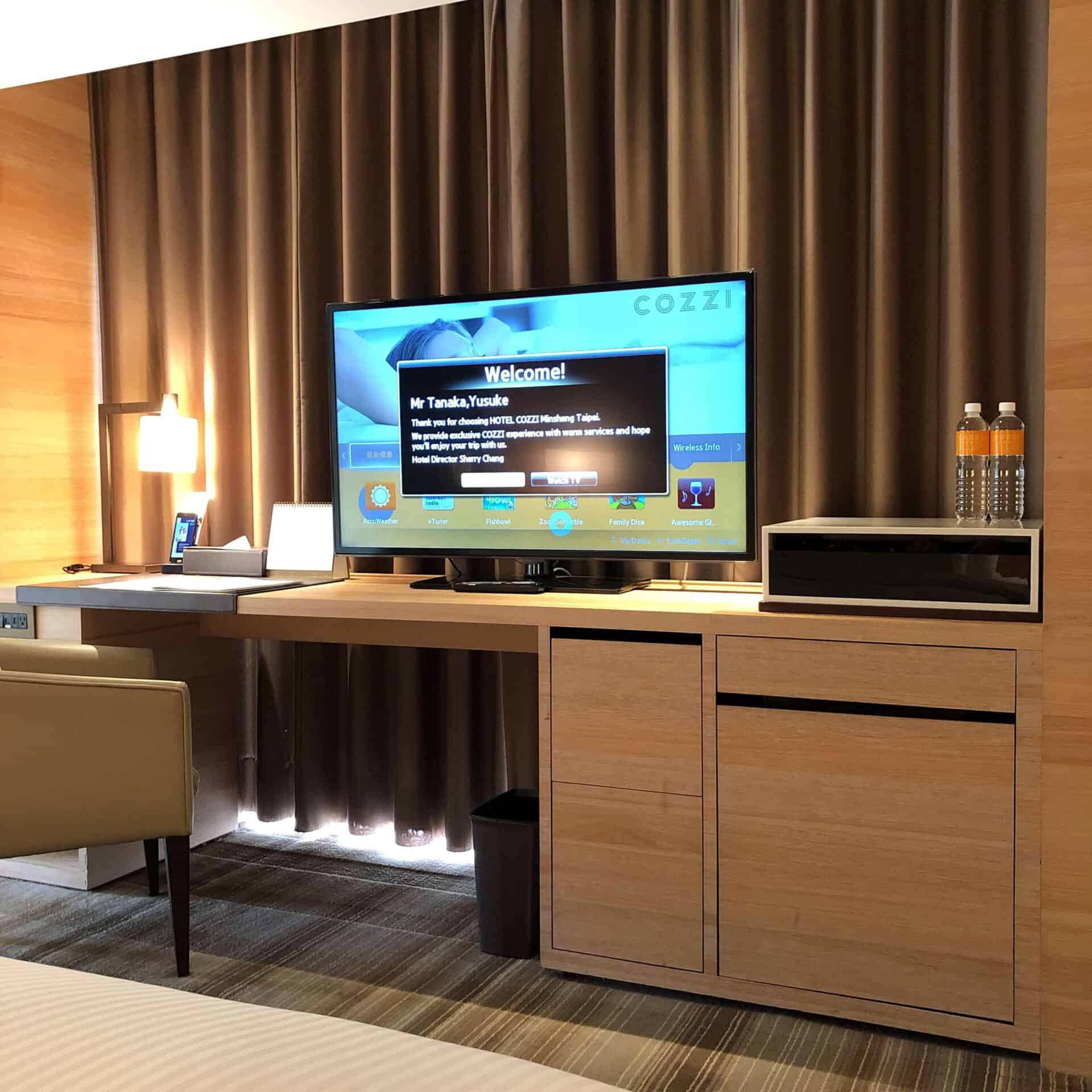 デスク周りの全体