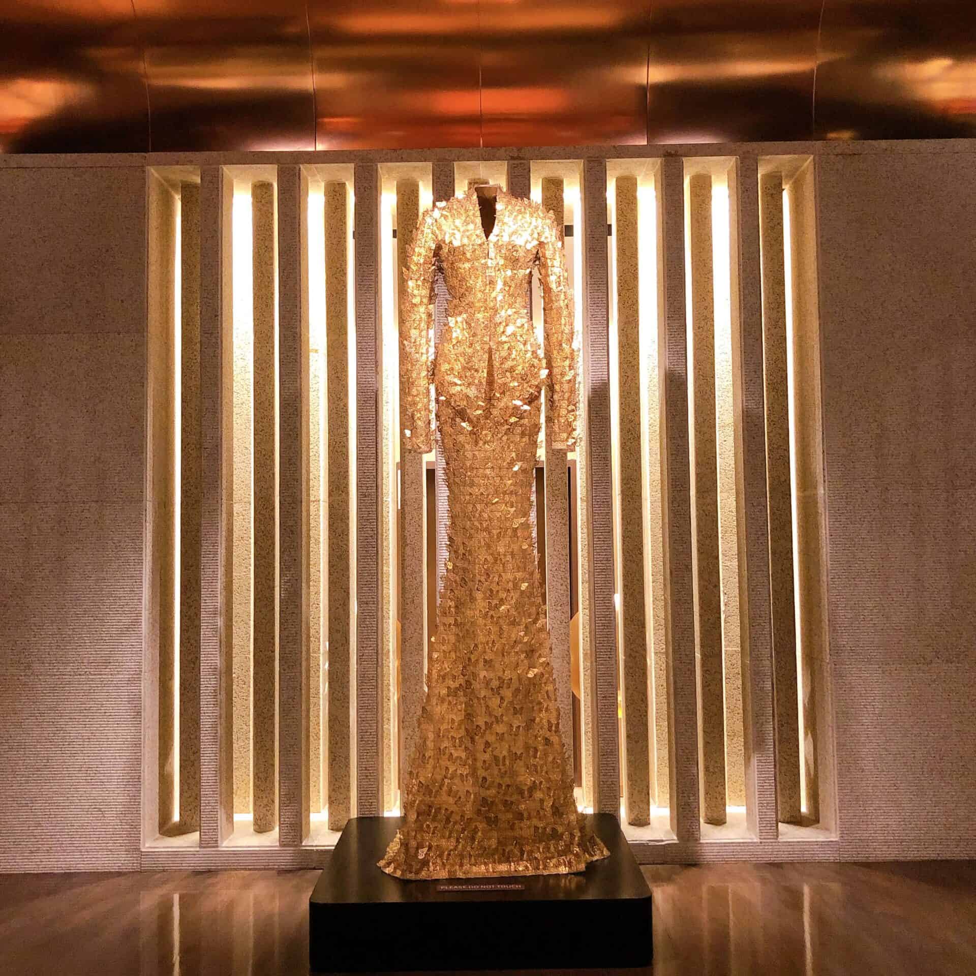 黄金のオブジェ