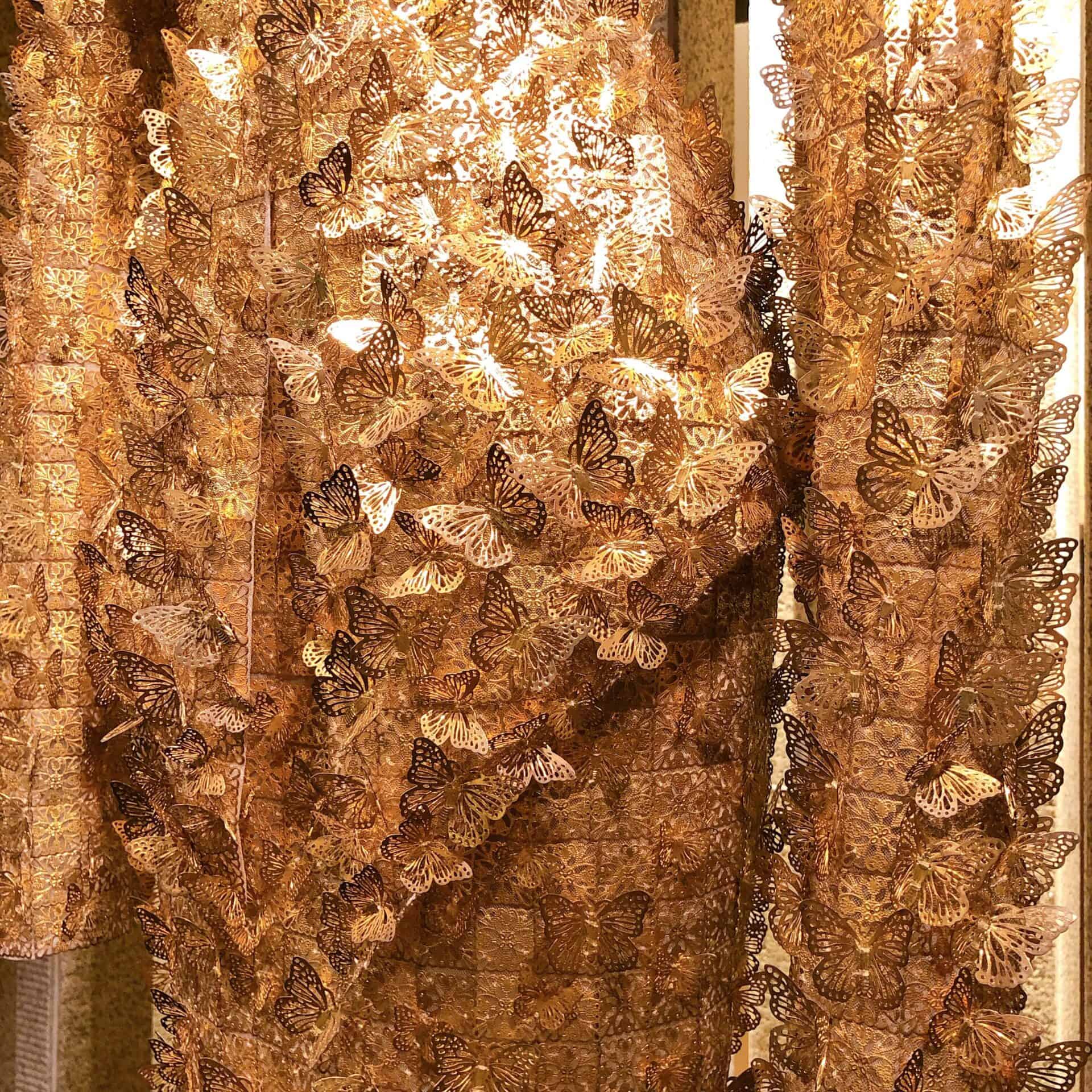 黄金のオブジェ蝶