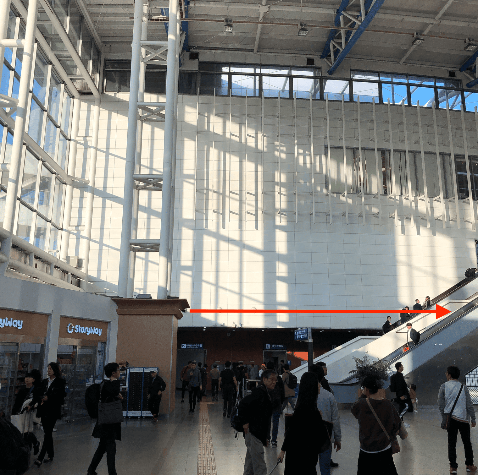 ソウル駅の内観