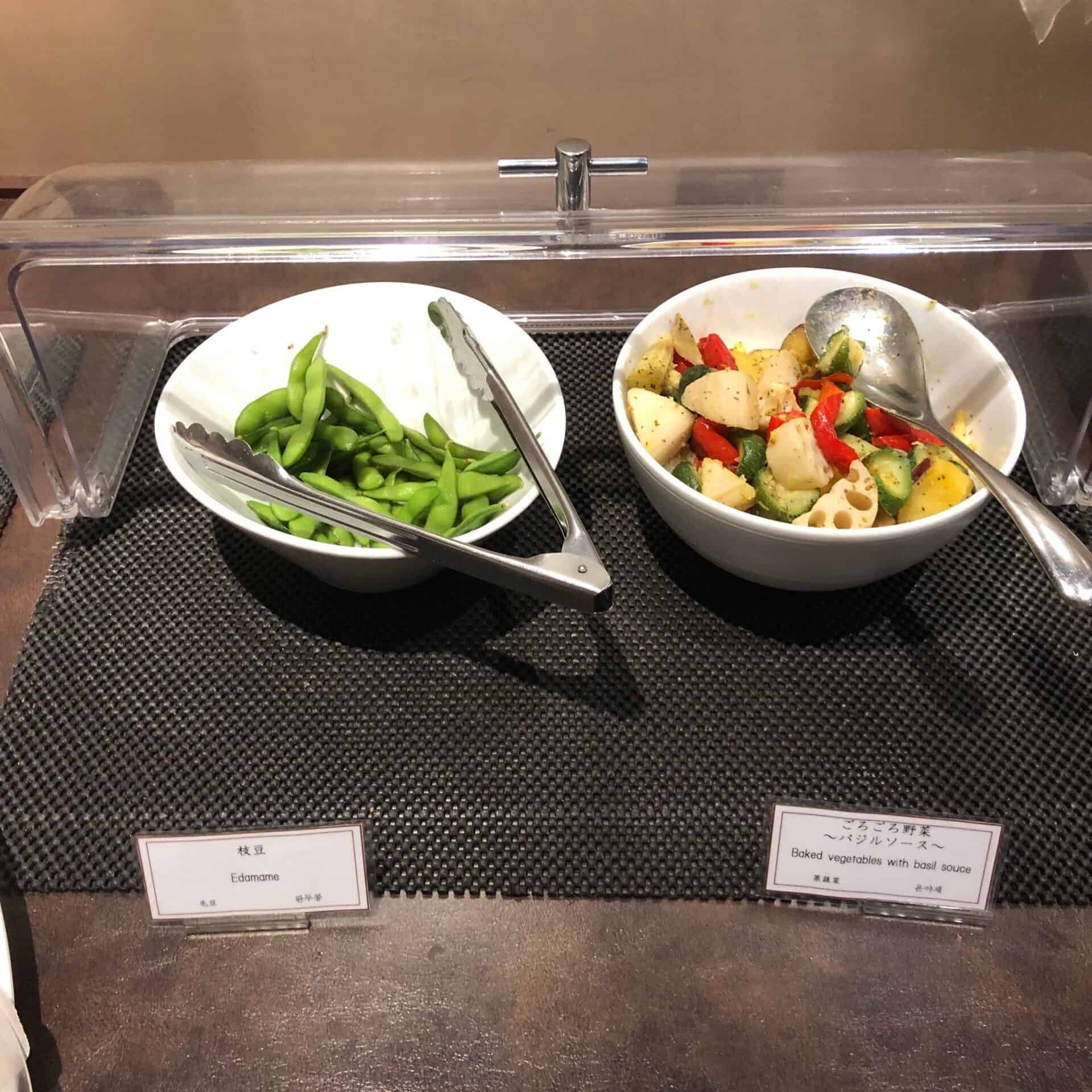 江田前や野菜のバジルソース添え