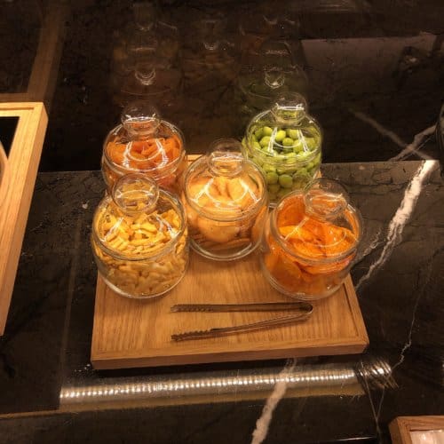 ビールに合うスナック菓子やドライフルーツなど