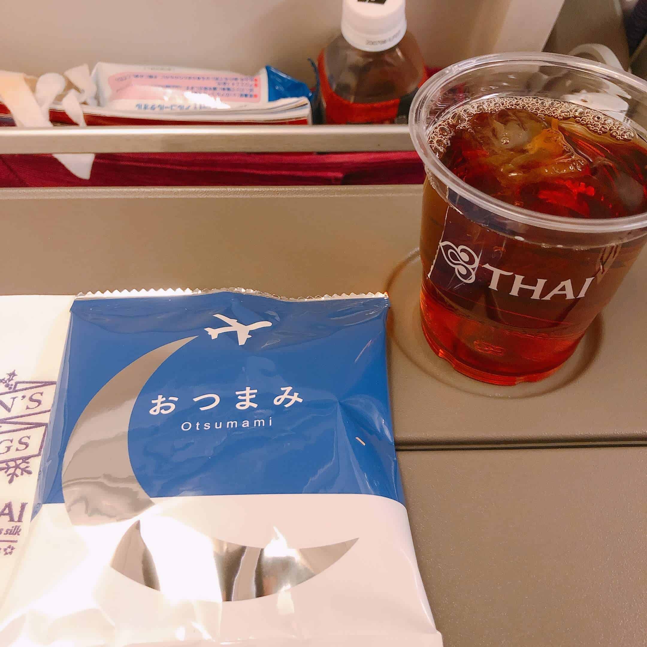 スナックとドリンク