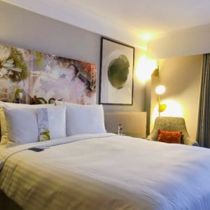 お部屋全体は白を基調としている