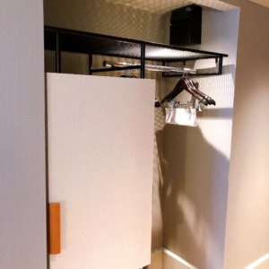 コンパクトなクローゼット