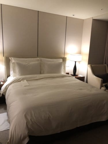 キングサイズのベッド