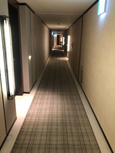 ホテルの廊下