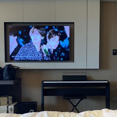 液晶テレビ