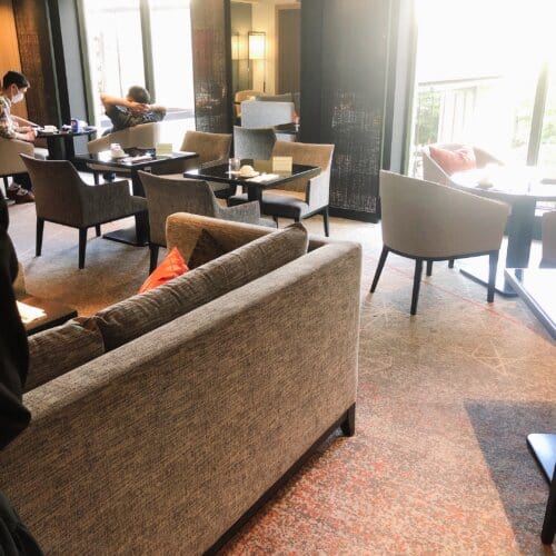 シェラトンクラブのソファやテーブル席