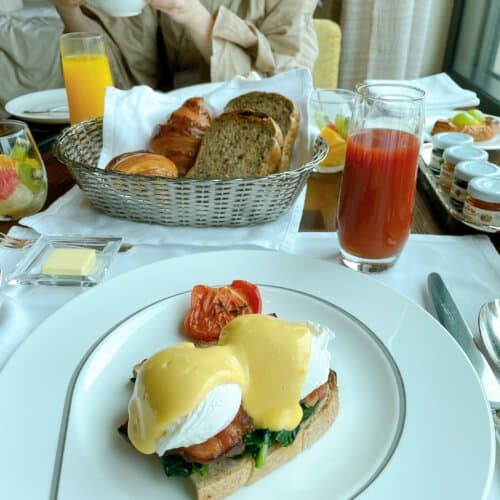 エッグベネディクト