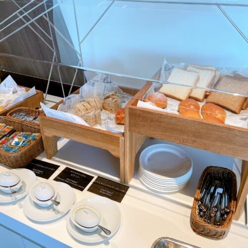 全粒粉のパンなど