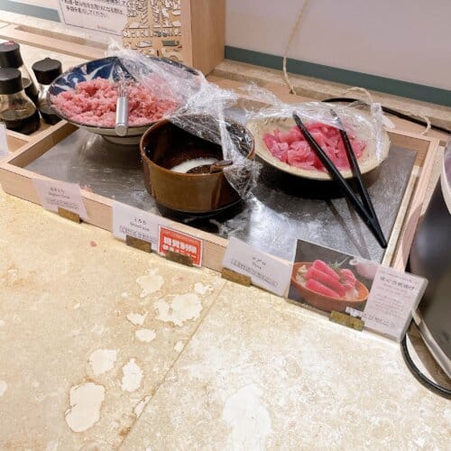 新鮮なマグロの刺身