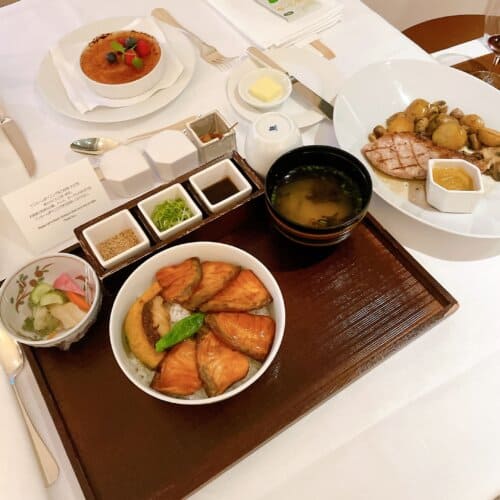 インルームダイニングで注文した料理