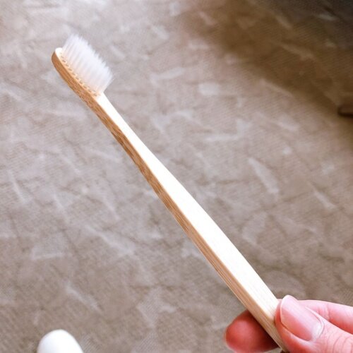 木製の歯ブラシ