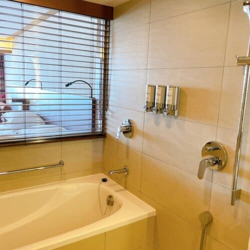 洗い場付きのバスルーム