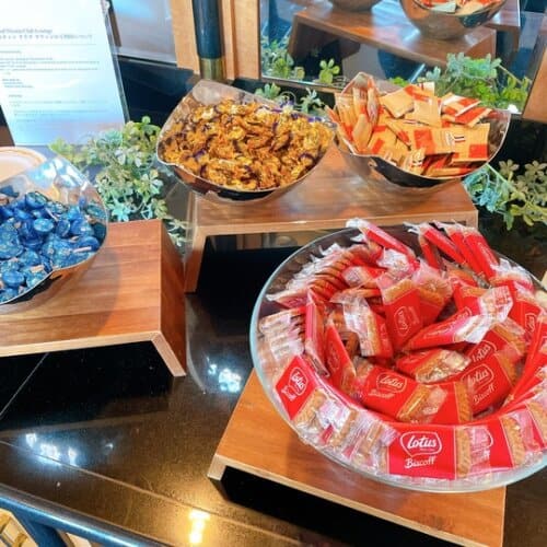ビスケットやチョコレート類