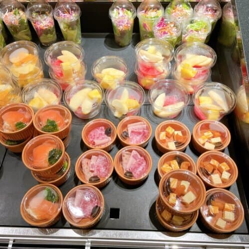 カップに入ってるコールードミール類