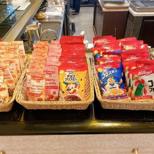 シリアルコーナー