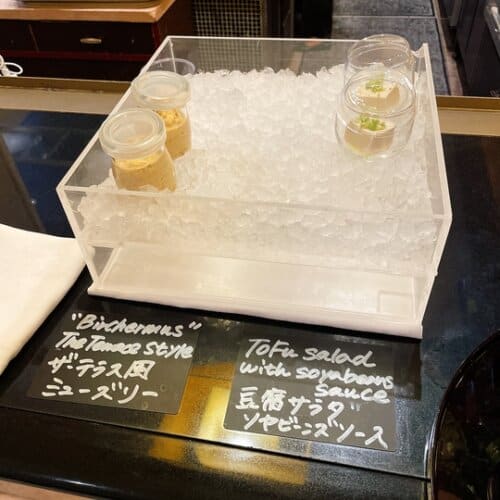 ミューズリーや豆腐サラダ