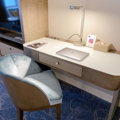 ワーキングデスク