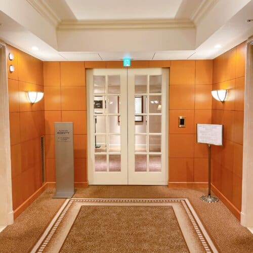 エリートラウンジの入り口