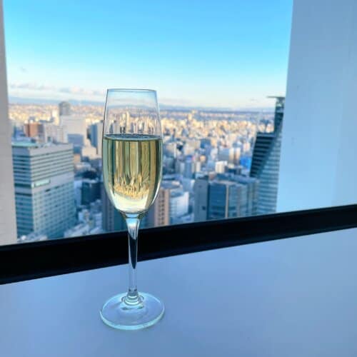 エリートラウンジでいただくスパークリングワイン