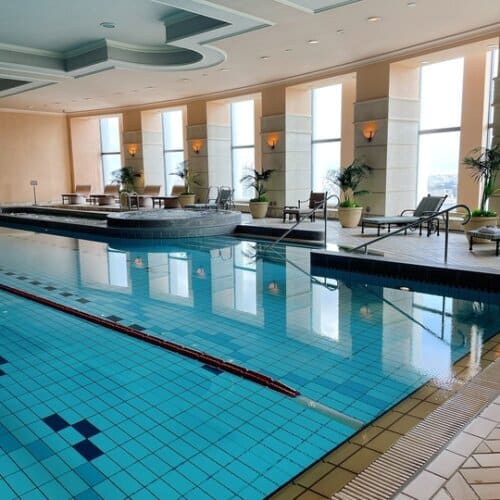 反対から撮影したプールエリア全体の様子