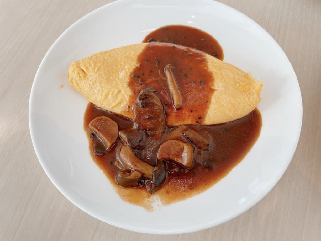 トリュフソースのかかったスペシャルオムレツ