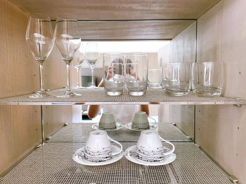 フルートグラスなどグラス類