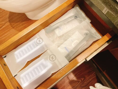 歯ブラシやコームなど