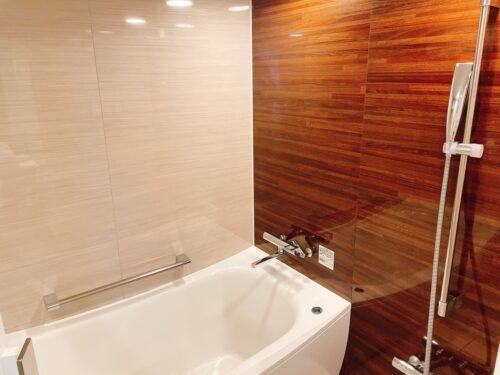 洗い場付きのバスルーム