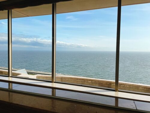 ラウンジから見れるオーシャンビュー