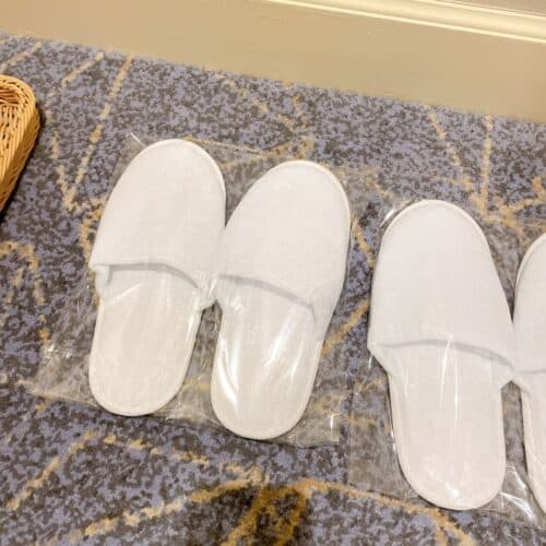 少しふわふわしたスリッパ