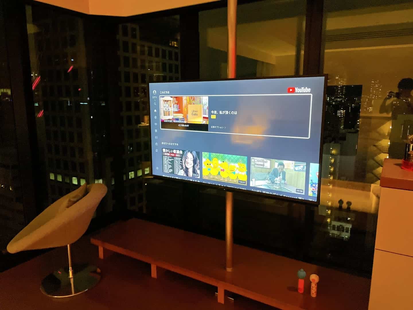 液晶テレビ