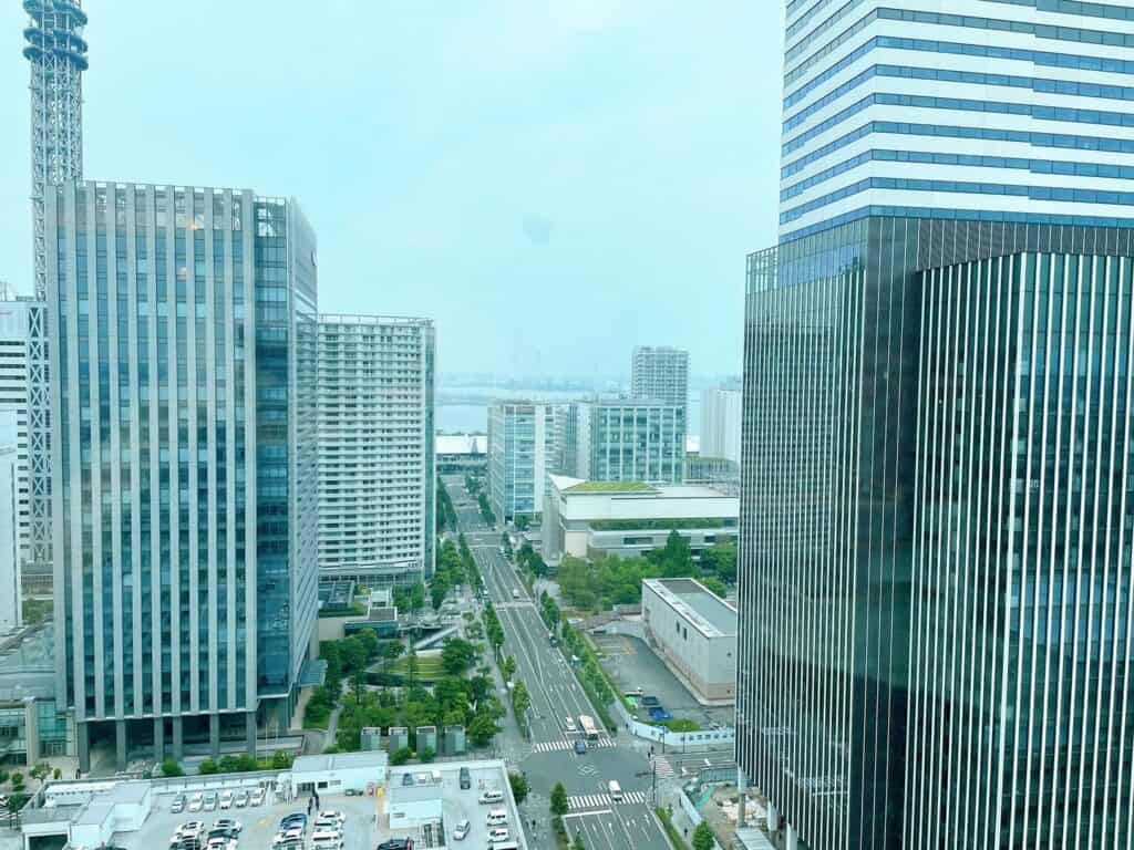 ラウンジ内から眺められる眺望