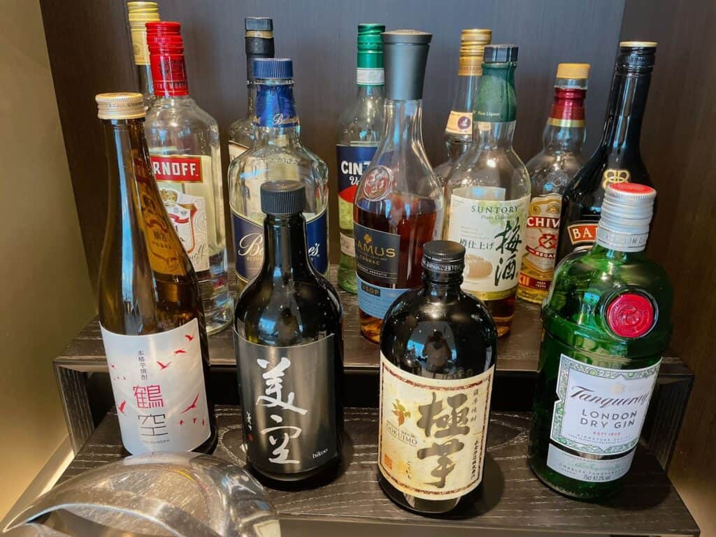 羽田空港国際線JALサクララウンジアルコールコーナー