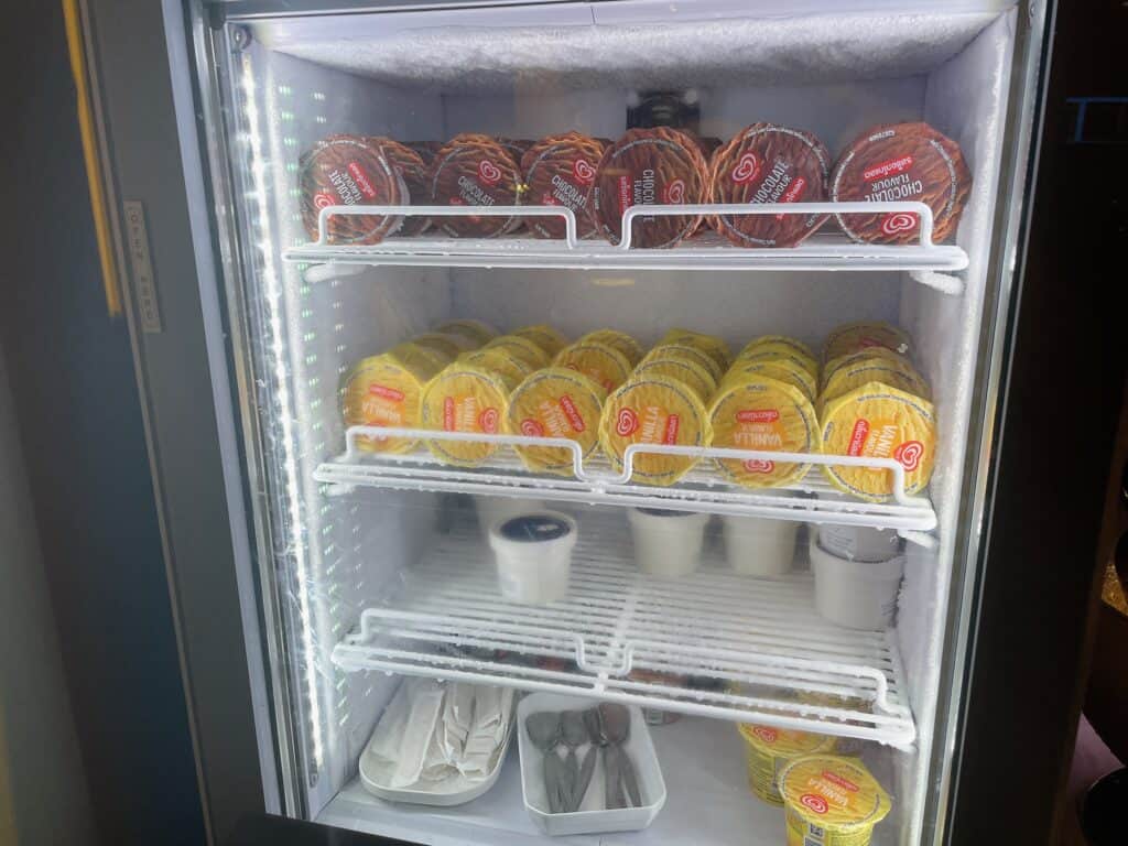 アイスコーナー