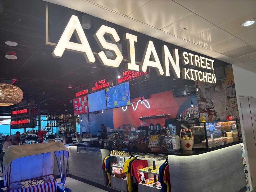 ASIAN STREET KITCHENの外観