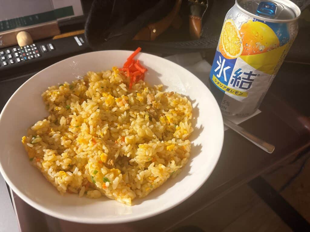 チャーハンと氷結