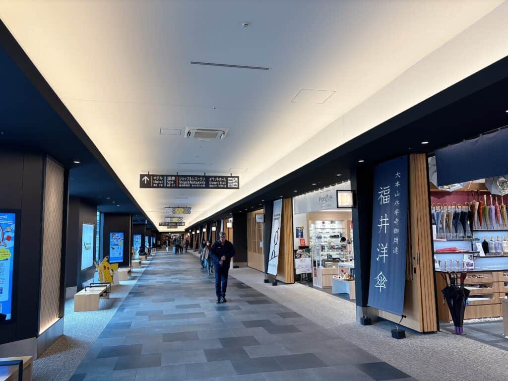 羽田エアポートガーデンのお土産屋