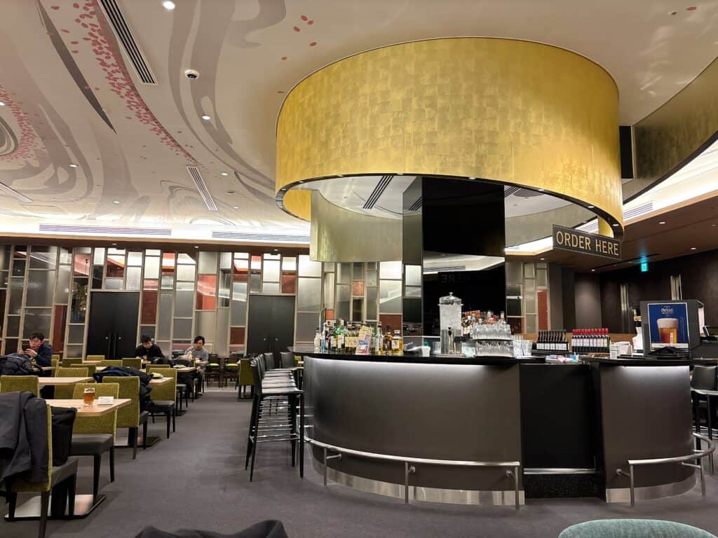 オールデイダイニング グランドエール内の様子