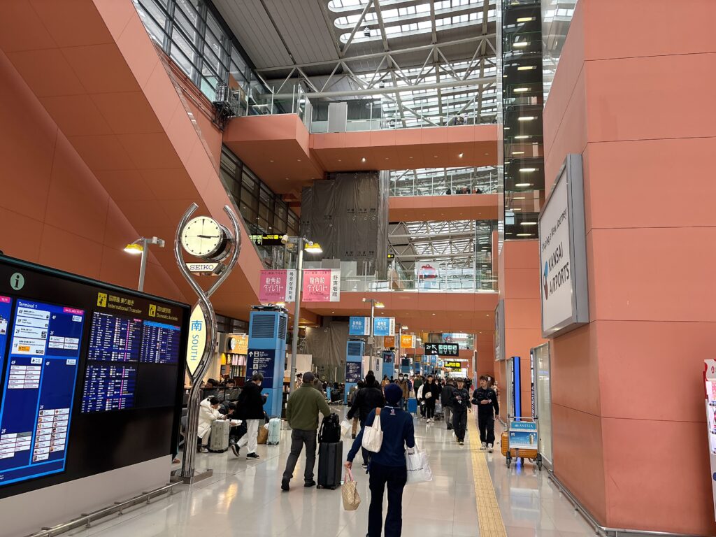 関空のロビーエリア