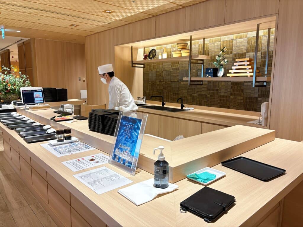 鮨 鶴亭の鮨カウンター