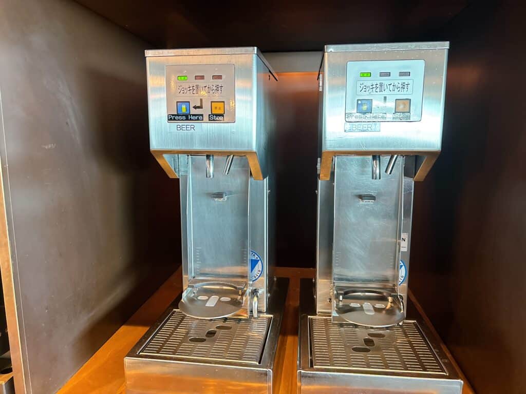 キャセイラウンジのビールサーバー