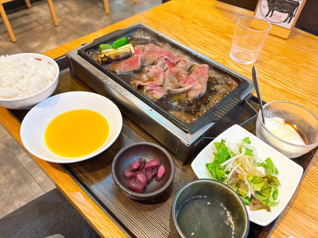 成田空港のプライオリティパス施設「焼きすきやんま」