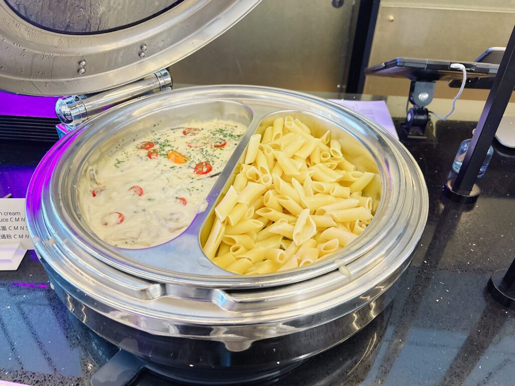 クリームパスタ